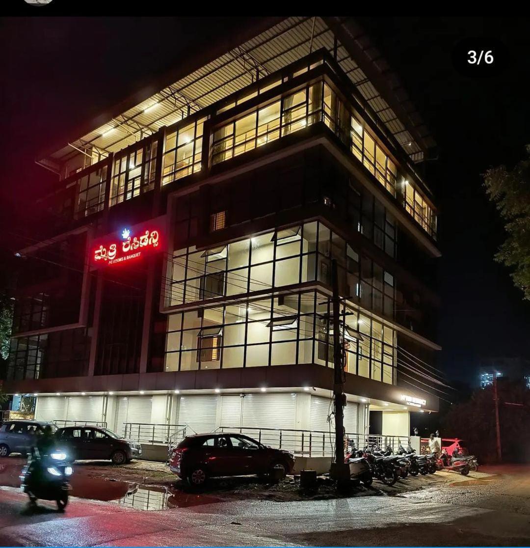 Mythri Residency Hubli Exterior foto